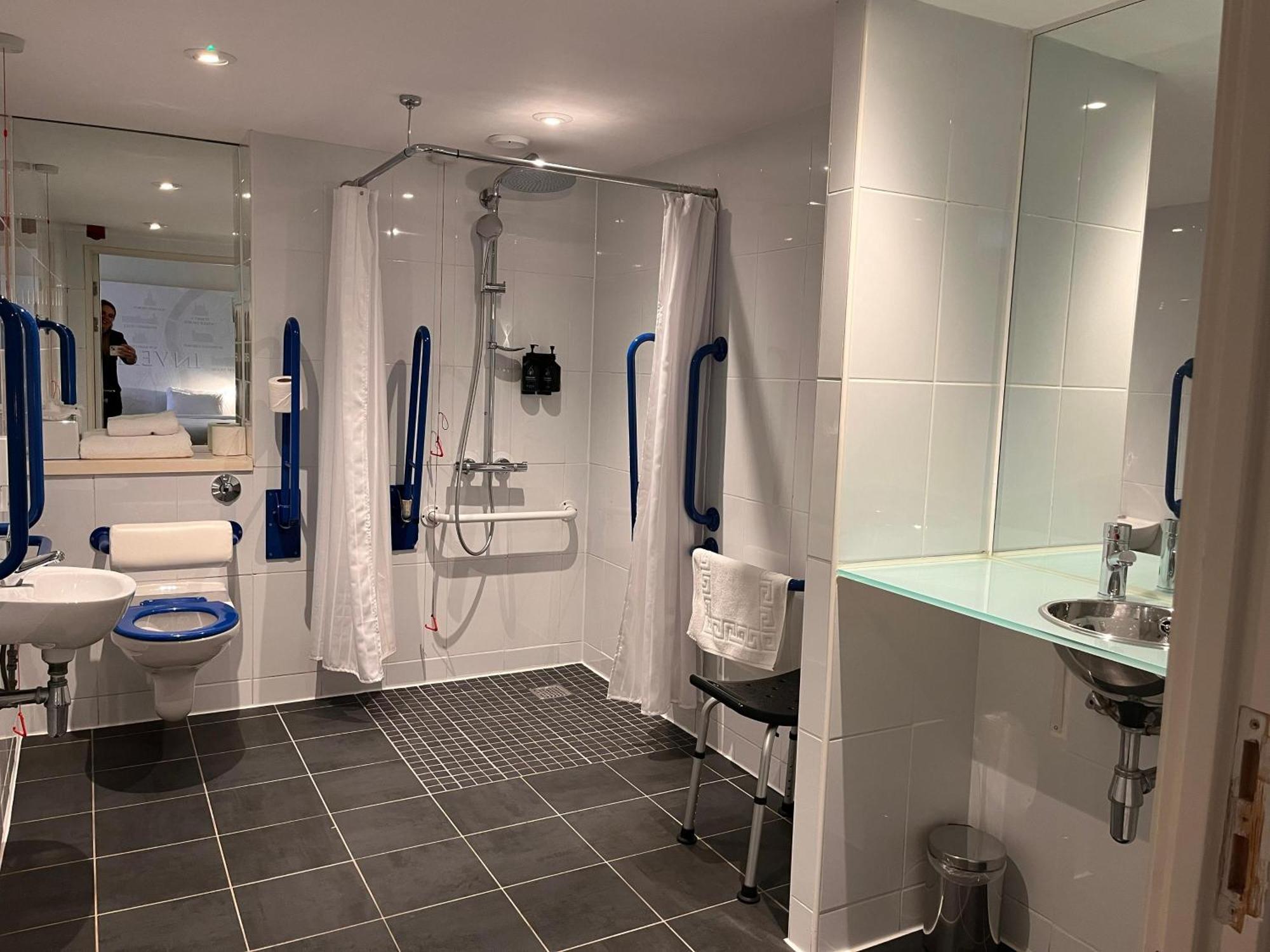 B&B Hotel Inverness Eksteriør bilde
